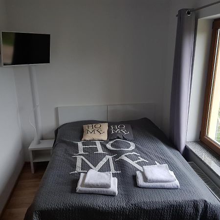 Tobi-Pokoje Goscinne Łeba Buitenkant foto
